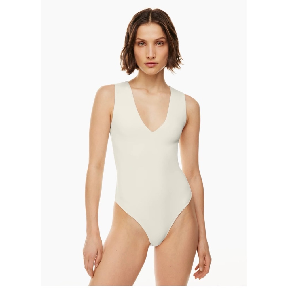 nwot BLK Babaton v neck contour muscle bodysuit xs